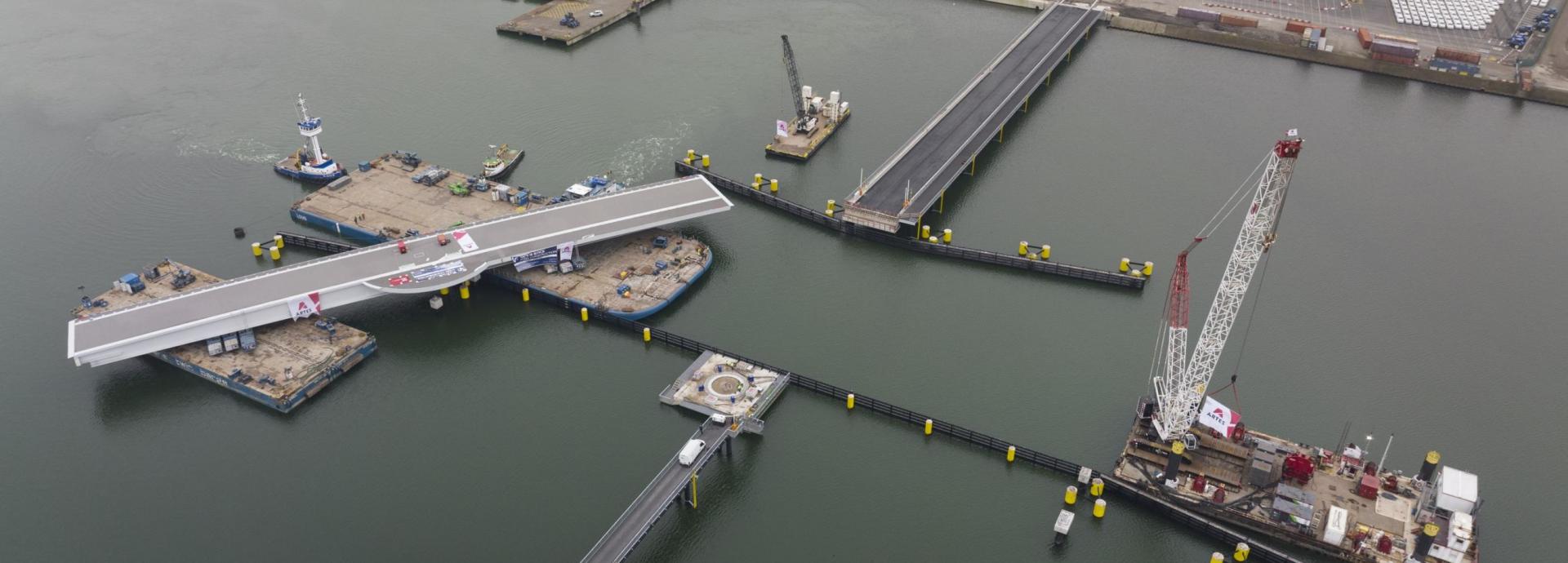 Victor Buyck Steel Construction Draaibrug Verbindingsdok Zeebrugge